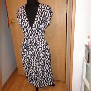 Lark & Ro Black White Pattern Wrap Dress M